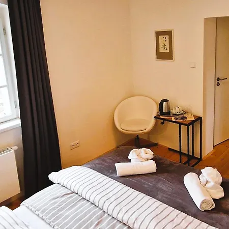 Vcelin Appartement *